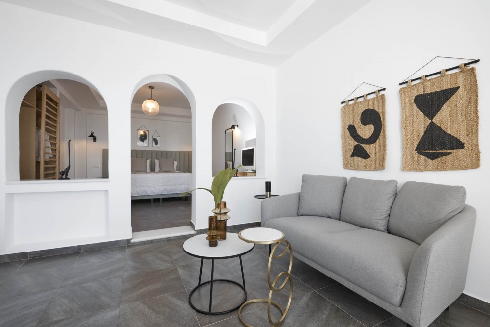 grand suite living room